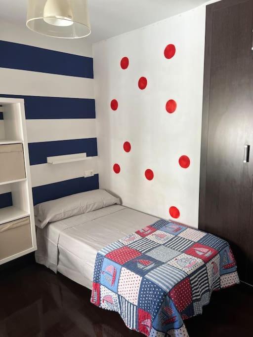 Piso Centrico Y Tranquilo Apartment เฮน ภายนอก รูปภาพ