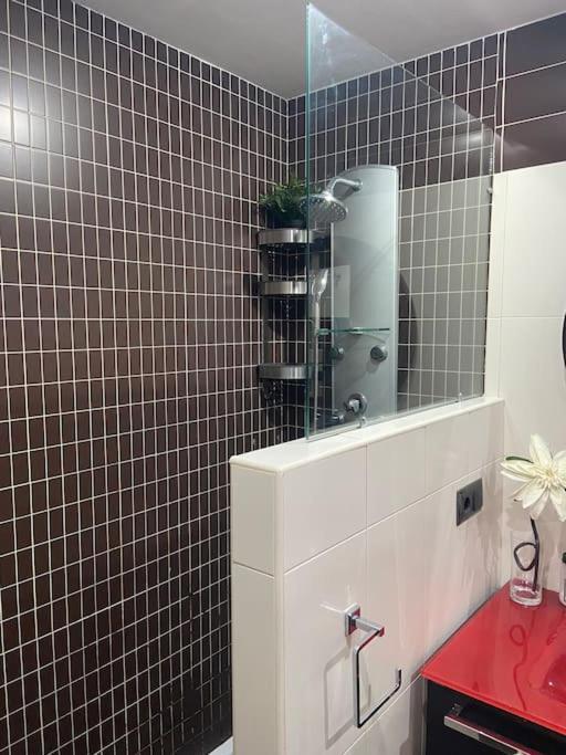 Piso Centrico Y Tranquilo Apartment เฮน ภายนอก รูปภาพ